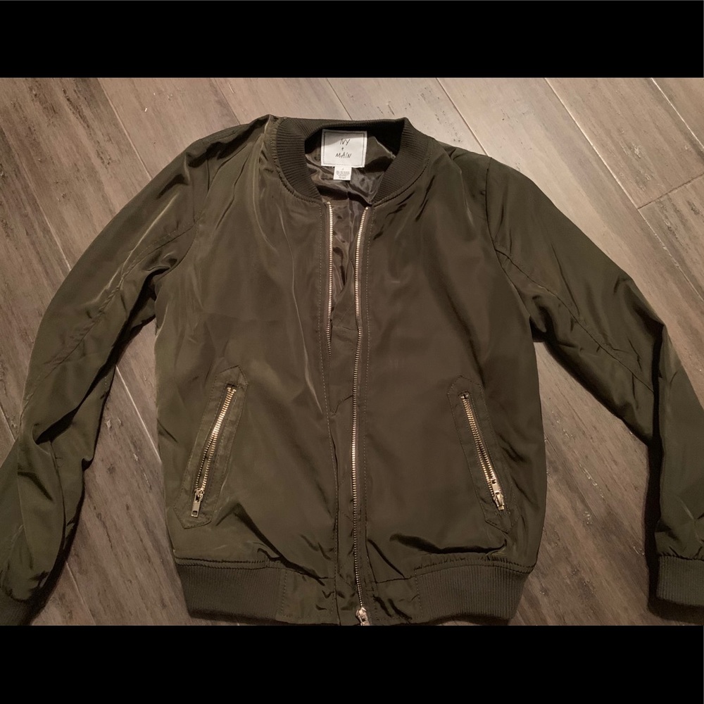 Ivy & Main olive bomber jacket